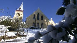 St. Andrews Church, Darjeeling during snowfall. (Credit: Wikimedia Commons)