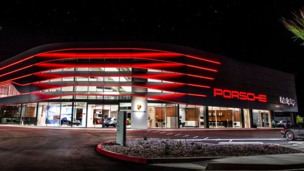 Top 10 most valuable global luxury and premium brands in 2025