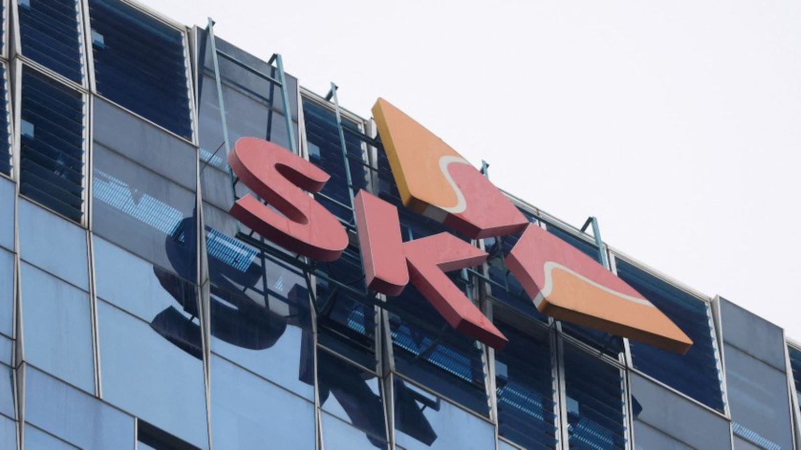 indianexpress.com - South Korea's consumer agency to order SK Telecom to compensate 58 hacking victims