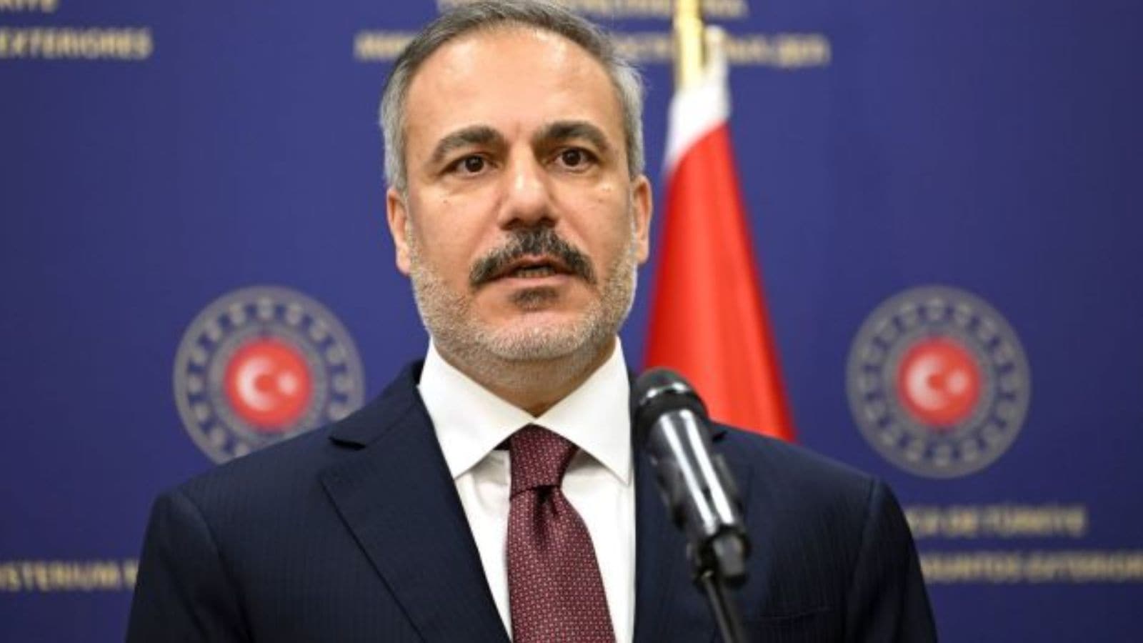 Turkey says Gaza administration, police force should come before Hamas disarmament in ceasefire deal