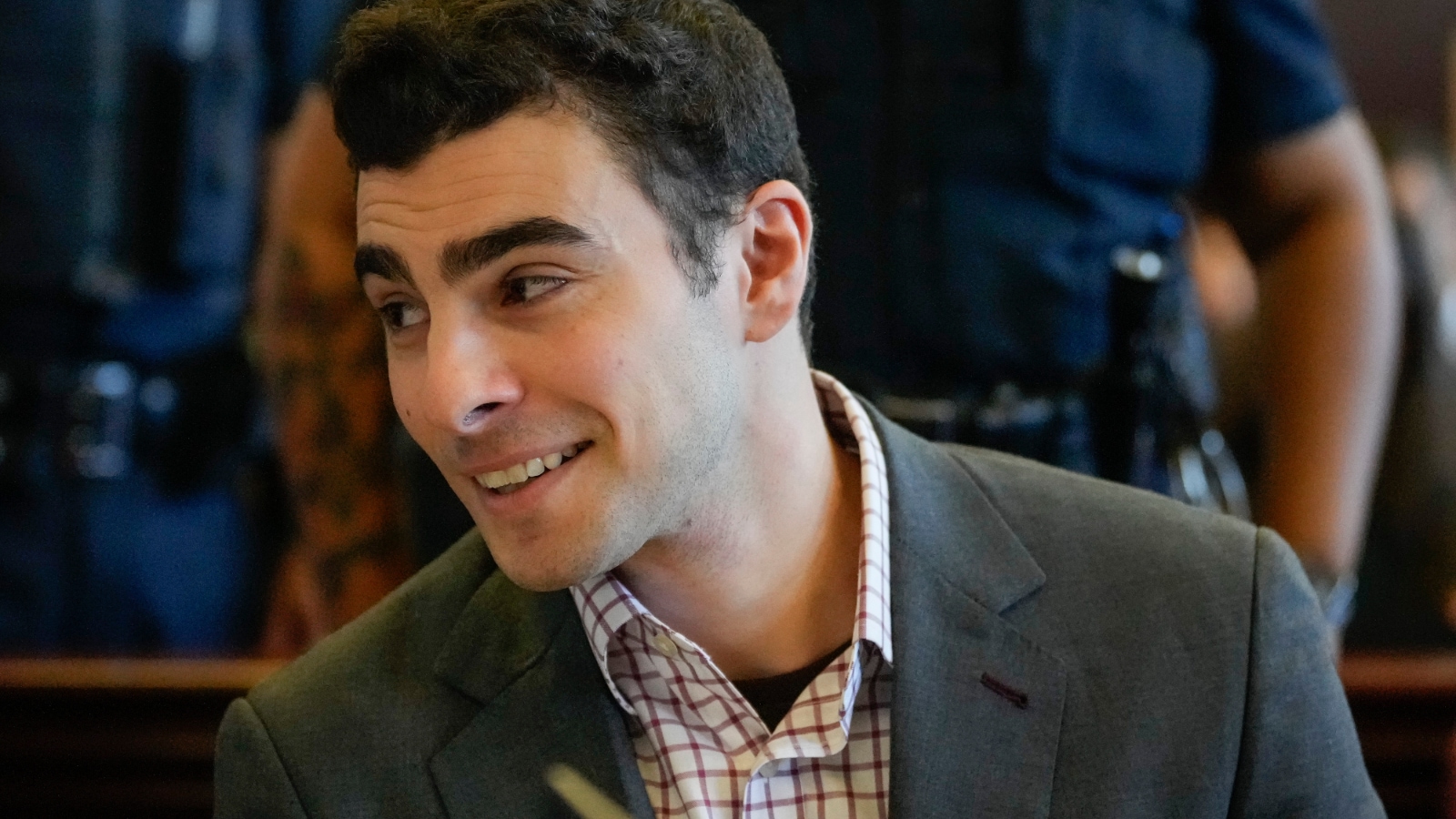 Lawyers of Luigi Mangione want evidence in UnitedHealthcare CEO Brian Thompson murder case thrown out