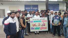 Around 60,000–70,000 delivery riders skipped work across major Maharashtra cities, said Gig Workers Union’s Dr Laxman Aare.