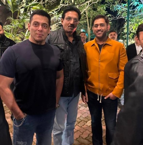 Salman Khan and MS Dhoni