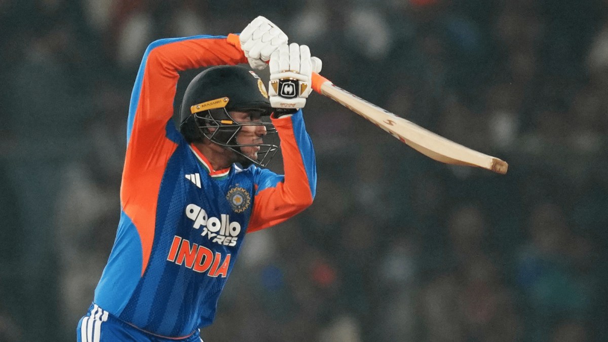 अभिषेक शर्मा vs सैम आयूब के टी20I आंकड़ों की तुलना, STATS से समझें कौन सा युवा ओपनर ज्यादा खतरनाक 2 I would love to see him in the ODI format as well': R Ashwin on Abhishek Sharma