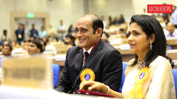 akshaye khanna and vinod khanna