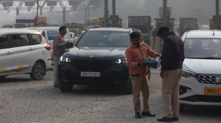 As the enforcement drive entered the second day on Friday, traffic police and DTC officials said more and more people are becoming aware of the new norms.