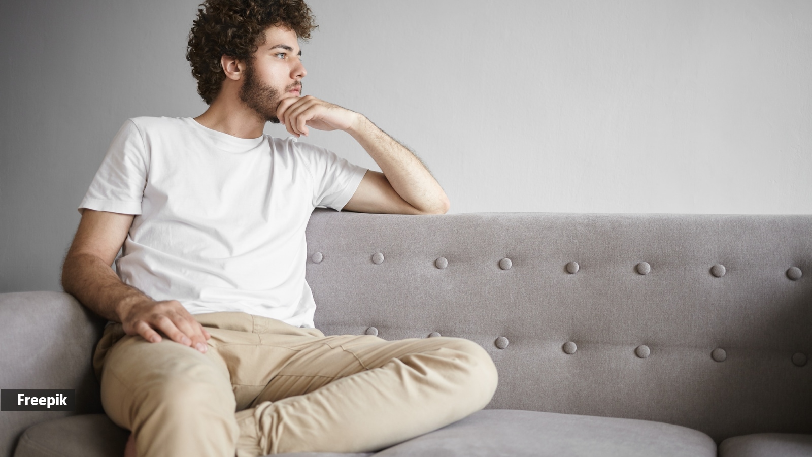 This is what it means when you see someone in your dreams