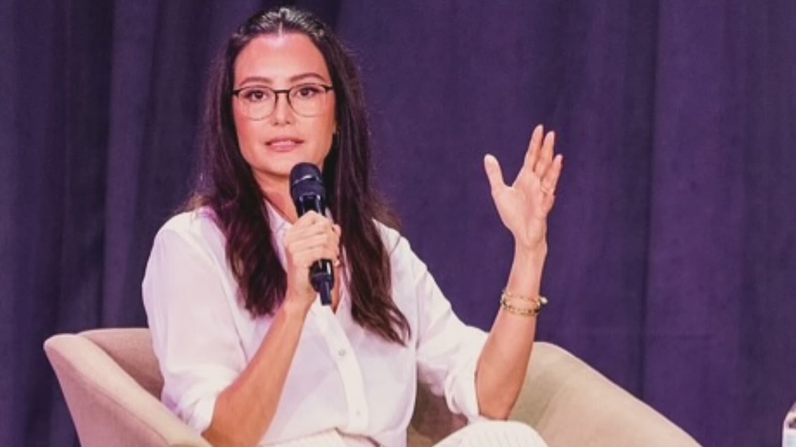 Emma Heming says ‘holidays can be hard for families of those with dementia’, following Bruce Willis’ diagnosis; expert weighs in