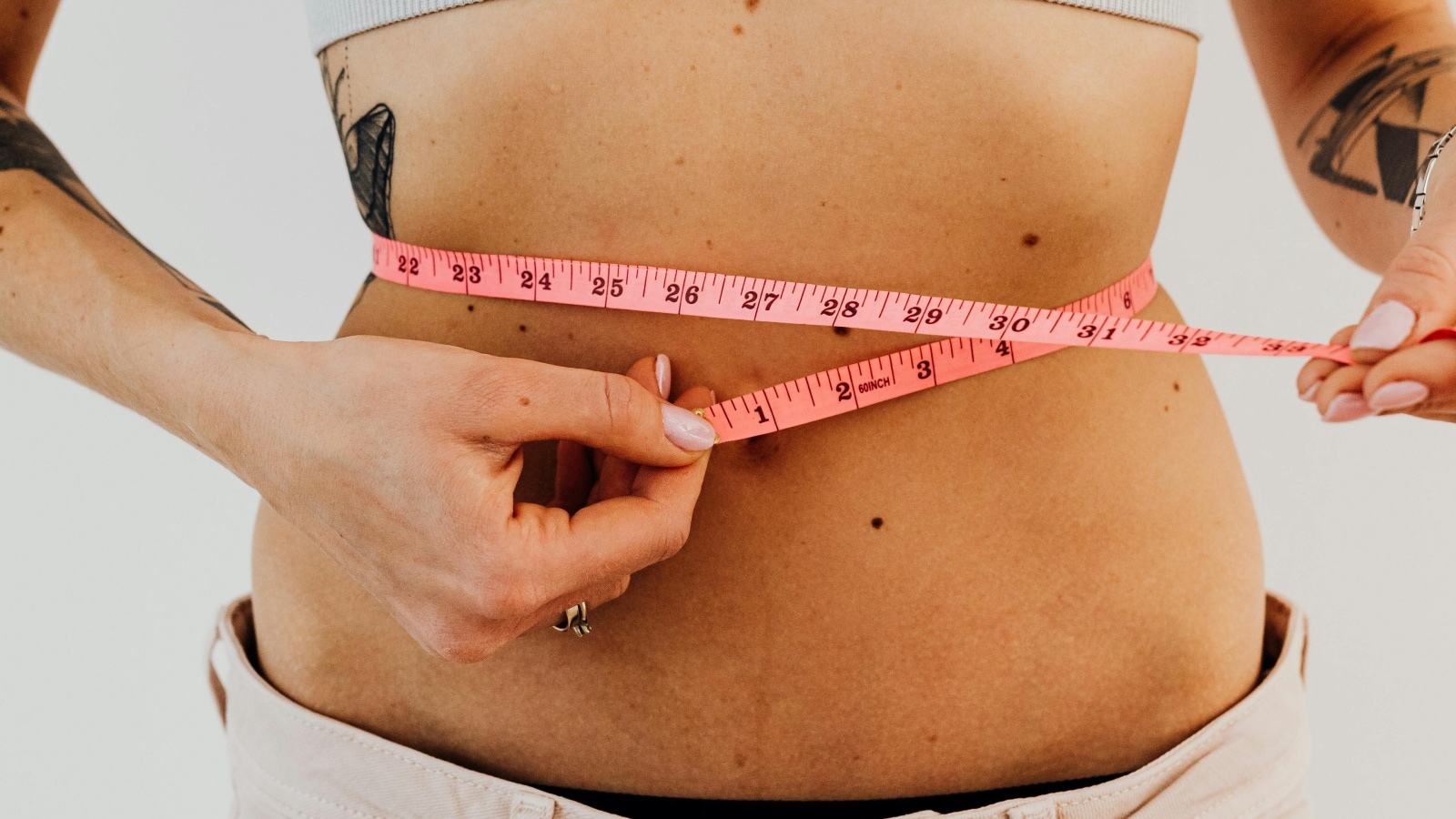 Celebrity nutritionist Pooja Makhija shows unusual technique to find out if you have excess fat: ‘Take a rope…’