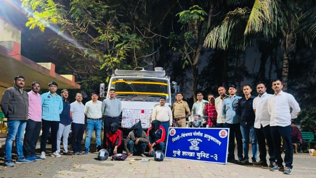 With the arrest of three members of the gang from Meerut, the police claimed to have solved four burglaries in Dighi, Chakan, Kalewadi and Sangvi from earlier this year.