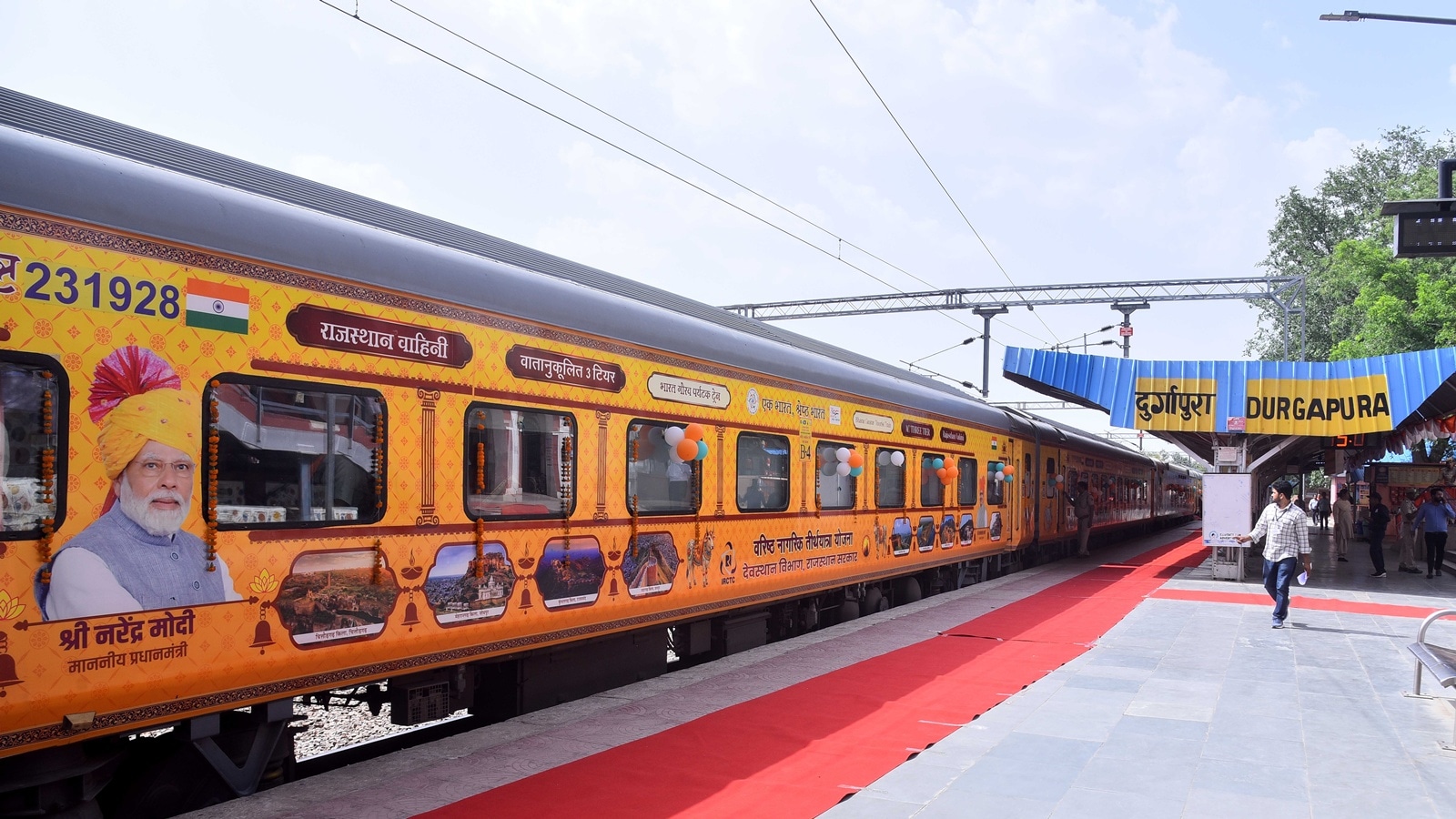 IndiGo crisis: Western Railway to run 3 special trains from Mumbai ...