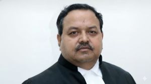 Chhattisgarh High Court: The Chhattisgarh High Court held saying “I love you”, holding hand and pulling woman, outrages her modesty. (This image is enhanced using AI)