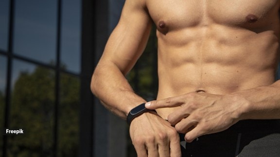 Fitness coach shares 5 lazy hacks to stay fit