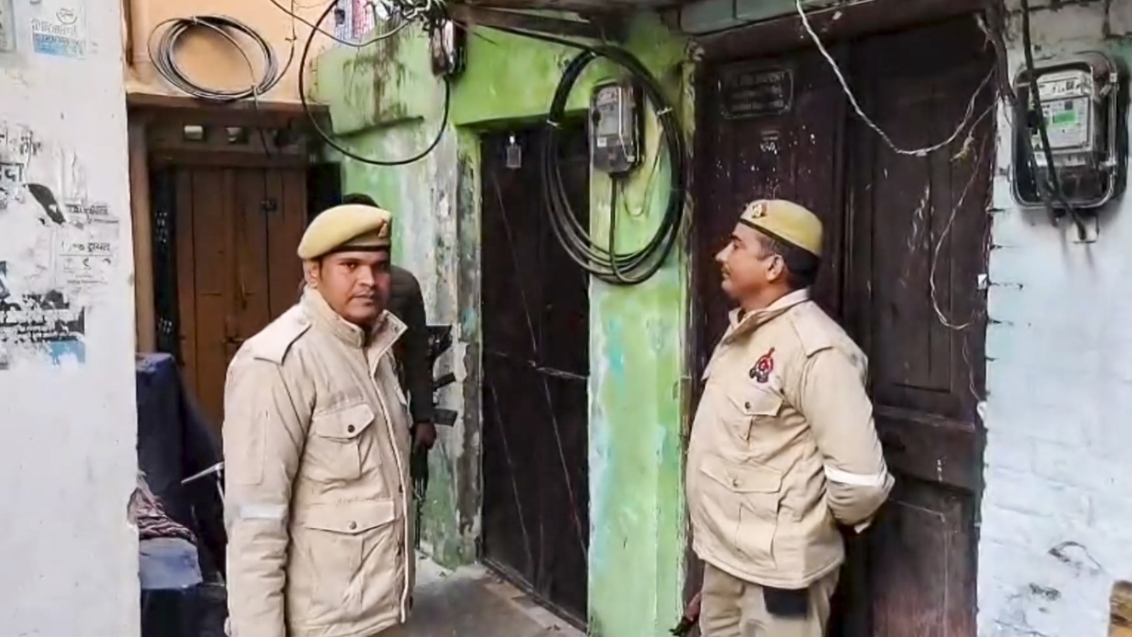 Red Fort blast case: NIA searches family home of doctor siblings in Lucknow | Lucknow News