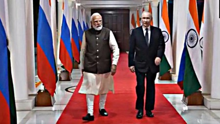 PM Modi, President Putin arrive at PM's official residence (ANI)