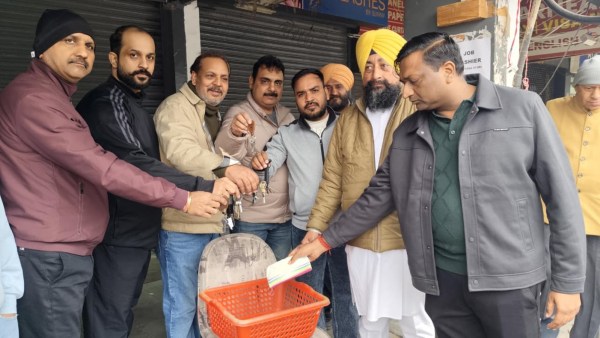 mohali market vendors protest