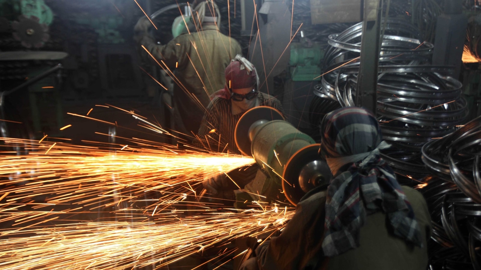 RBI report: ‘Continued focus on macros, reforms to enable economy maintain high growth’