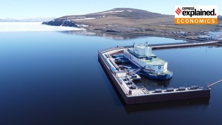 Putin, Akademik Lomonosov floating power unit