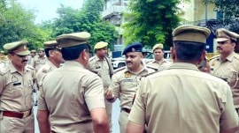 noida police