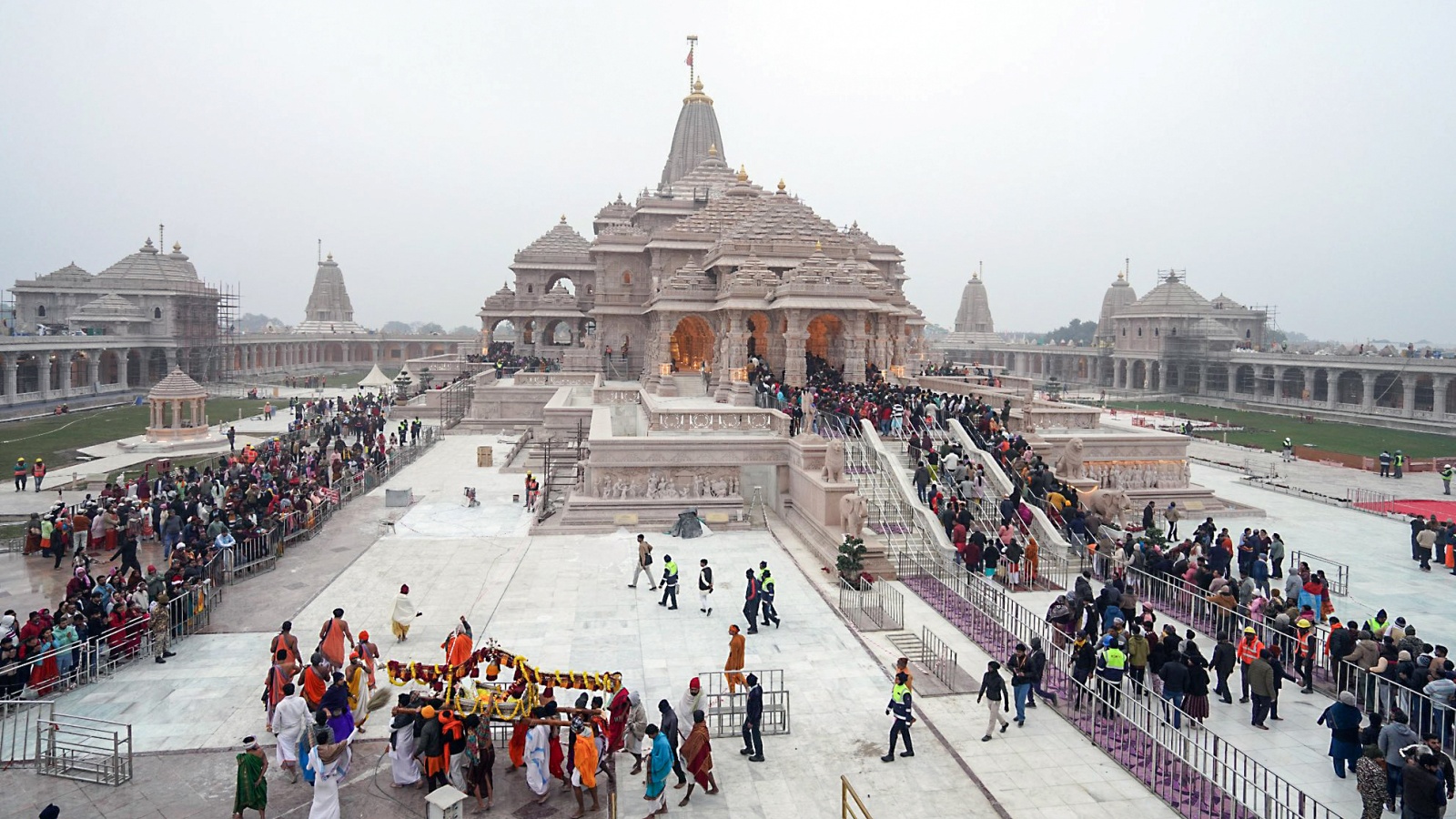 1,000+ apply to be Ram Mandir CEO, retired bureaucrats lead the race