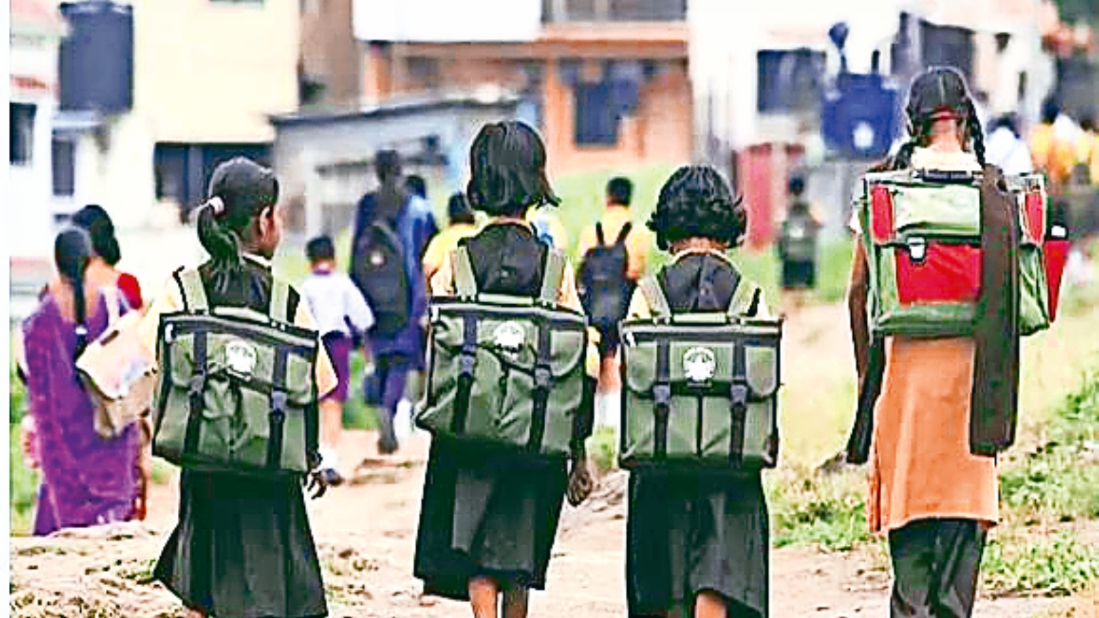 Protest Over Shutting Down of Marathi Schools