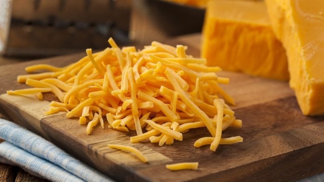 US FDA recalls shredded cheese sold in 31 states over metal fragments