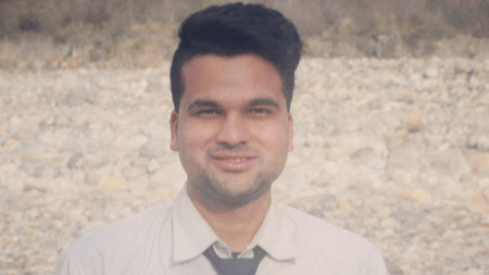 Another man from Uttarakhand who died in the fire was Sumit Negi from Pauri Garhwal. His friend, Sachin Rawat, brought the body back.