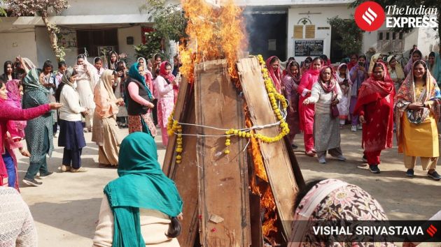 Teachers and students of Guru Nanak Girls College celebrated the Lohri festival on the college campus