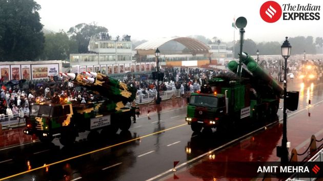 Spectators and invitees watched the rehearsal