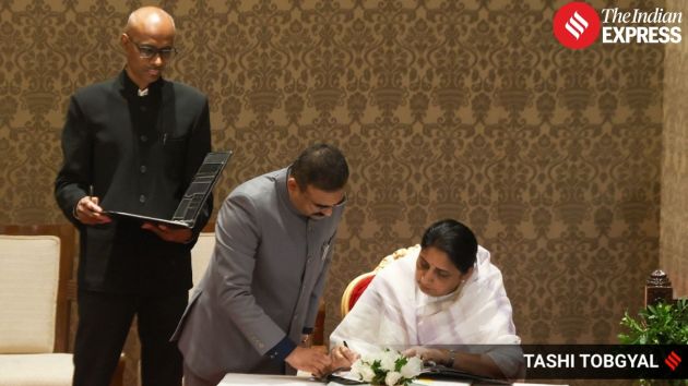 Maharashtra Governor Acharya Devvrat administered the oath of office to Sunetra Pawar at Lok Bhavan in Mumbai