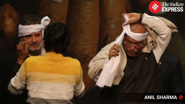 Congress President Mallikarjun Kharge addressed the National MGNREGA Workers’ Convention in New Delhi on Thursday, an event organised by the Rachnatmak Congress with participation from workers across the country