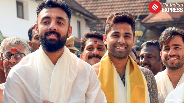 Spin bowlers Kuldeep Yadav and Ravi Bishnoi also took part in the prayer ceremony at the temple complex