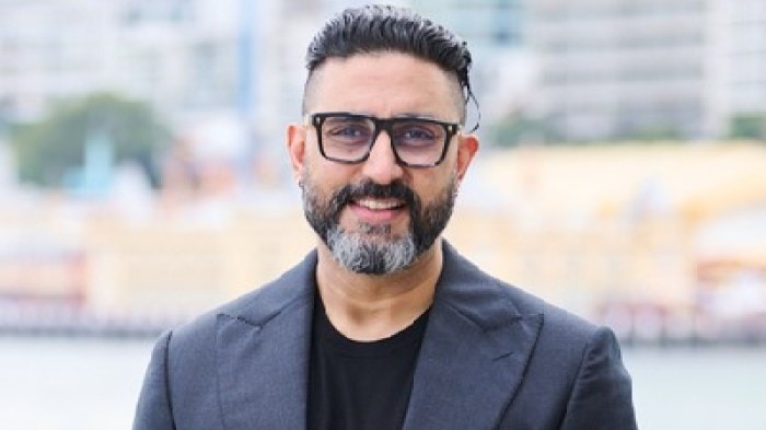 Amitabh Bachchan's Ali, Pele VHS tape turns son Abhishek into a sports lover