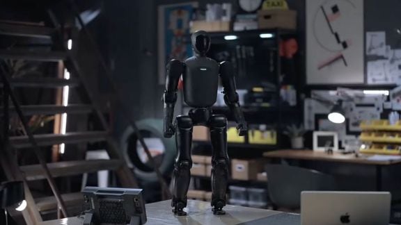 Standing 80 cm tall, Q1 is designed as a portable platform for embodied AI research. (Image: YouTube)