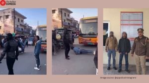 Man stops bus to do push-ups on Agra road