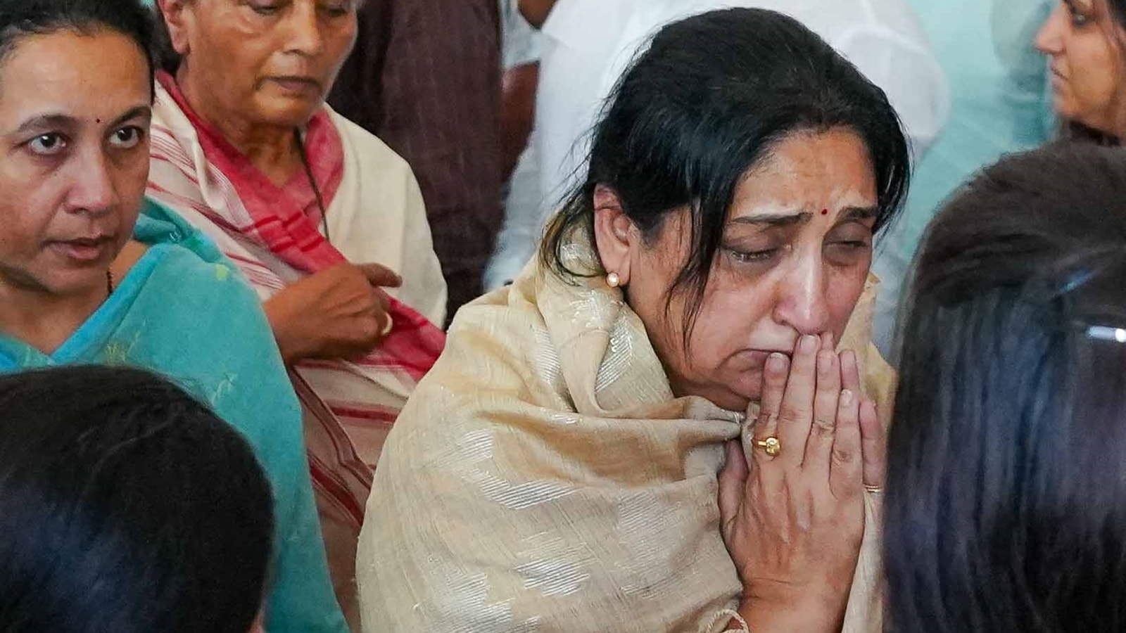 Every hour that went by, the crowds swelled, the barricades were tested, and police resorted to appeals on loudspeakers, imploring for patience with lines like, “Dada would not have liked this indiscipline.”