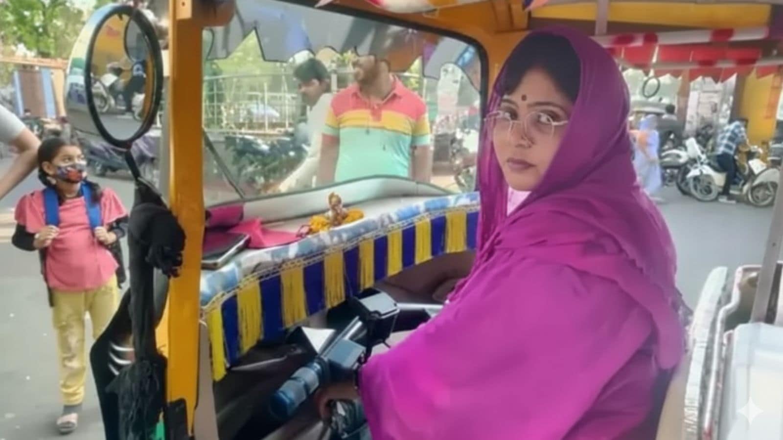 Overturned vehicle, bullet to the head: Who killed Jhansi’s first woman auto driver?