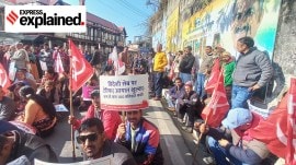 Protesters demanding a raise in import duty on apples near the state secretariat in Shimla, January 19.