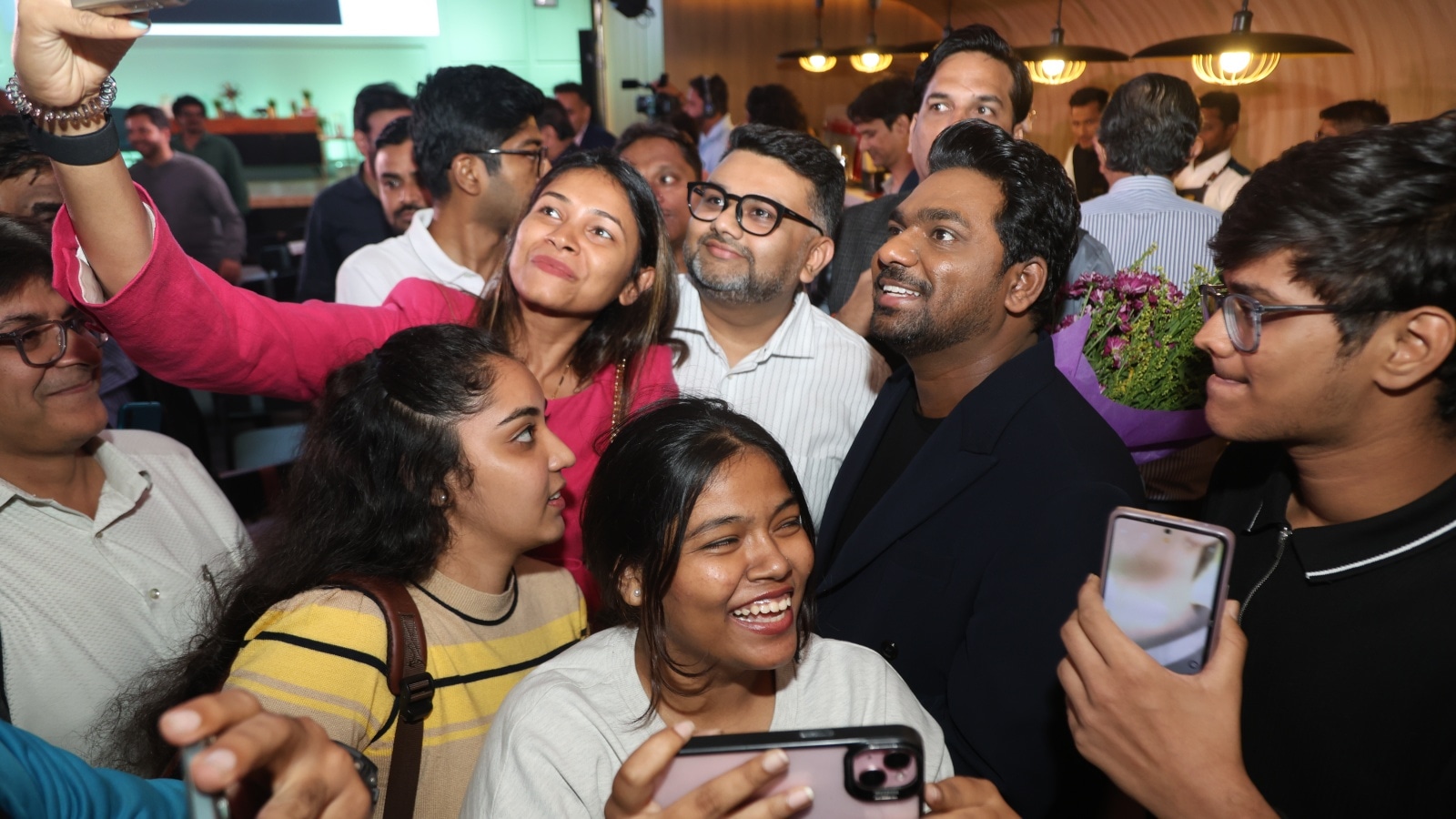 Zakir Khan with audience at the Express Adda