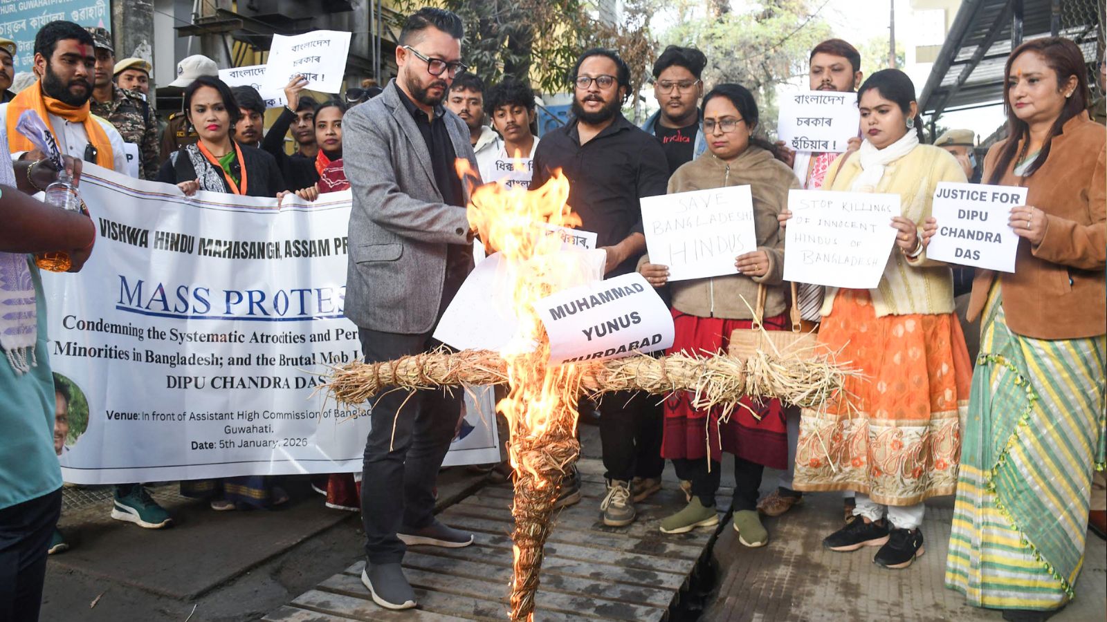 Bangladesh Halts Visa Services in India
