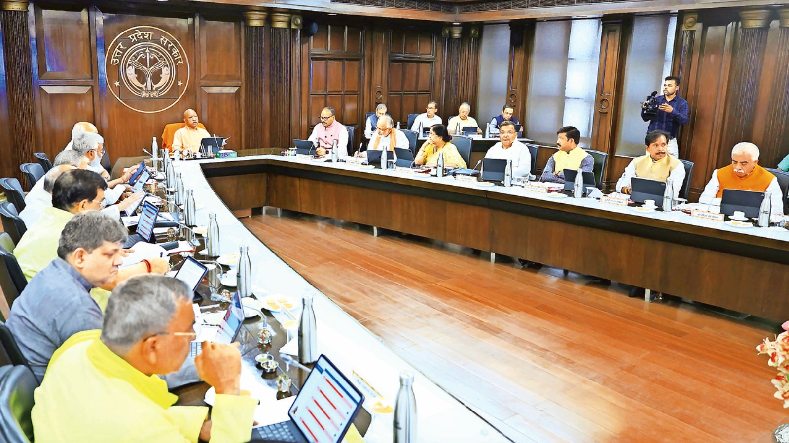 To attract large-scale investments, UP Cabinet approves sops for semiconductor sector