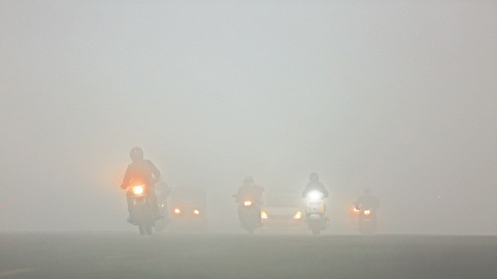 Delhi AQI nears ‘severe’ range, GRAP IV returns