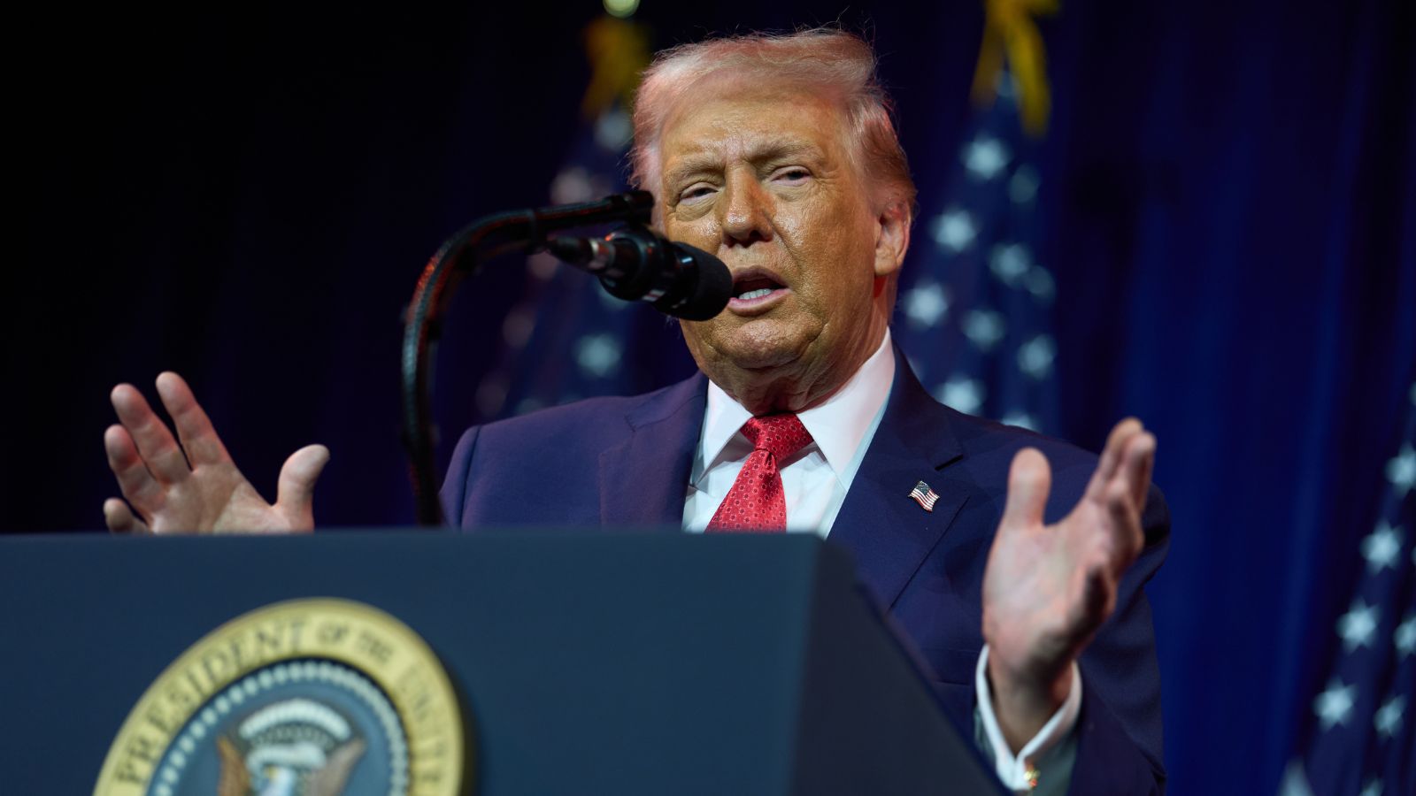 Stock indices log worst weekly fall in 3 months amid fresh US tariff concerns