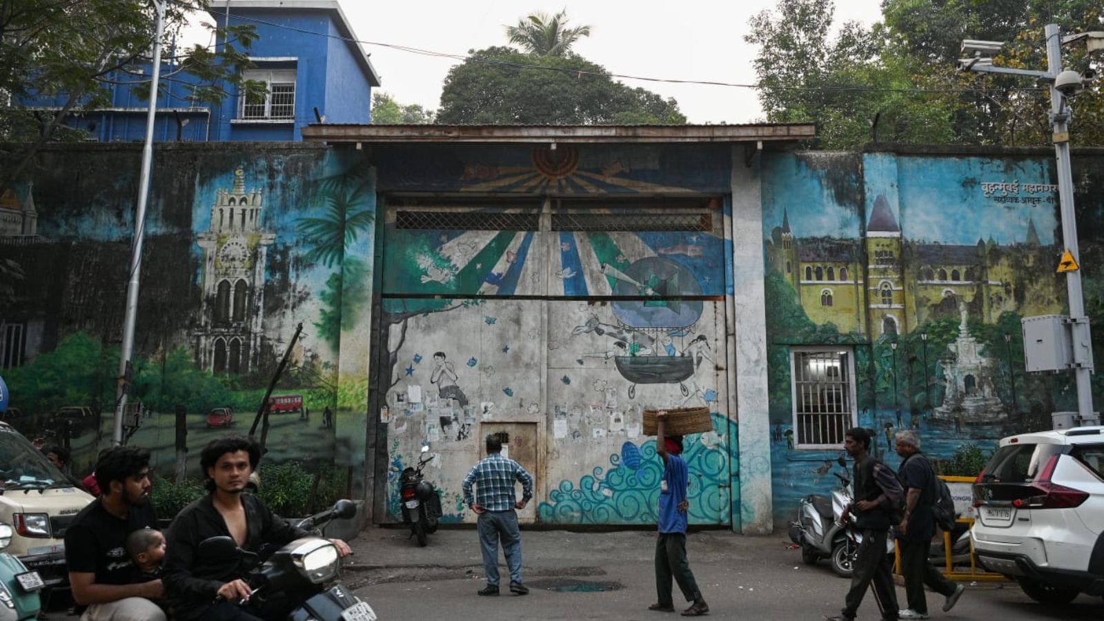 Dongri, Mankhurd and Mahim facilities affected: Without pay since November, guards stop working at Mumbai children’s homes