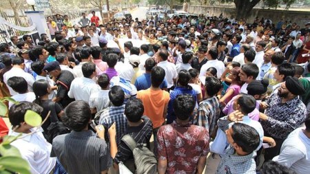 MHT CET application begins