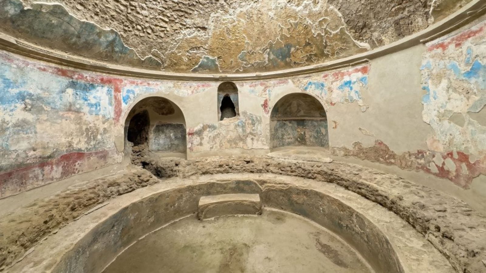 Study reveals Pompeii’s public baths were riddled with human waste