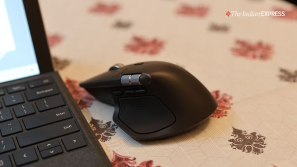 The haptic feedback is only linked to the Action Ring and gesture controls, which are accessed with the thumb. (Image credit: Anuj Bhatia/Indian Express)