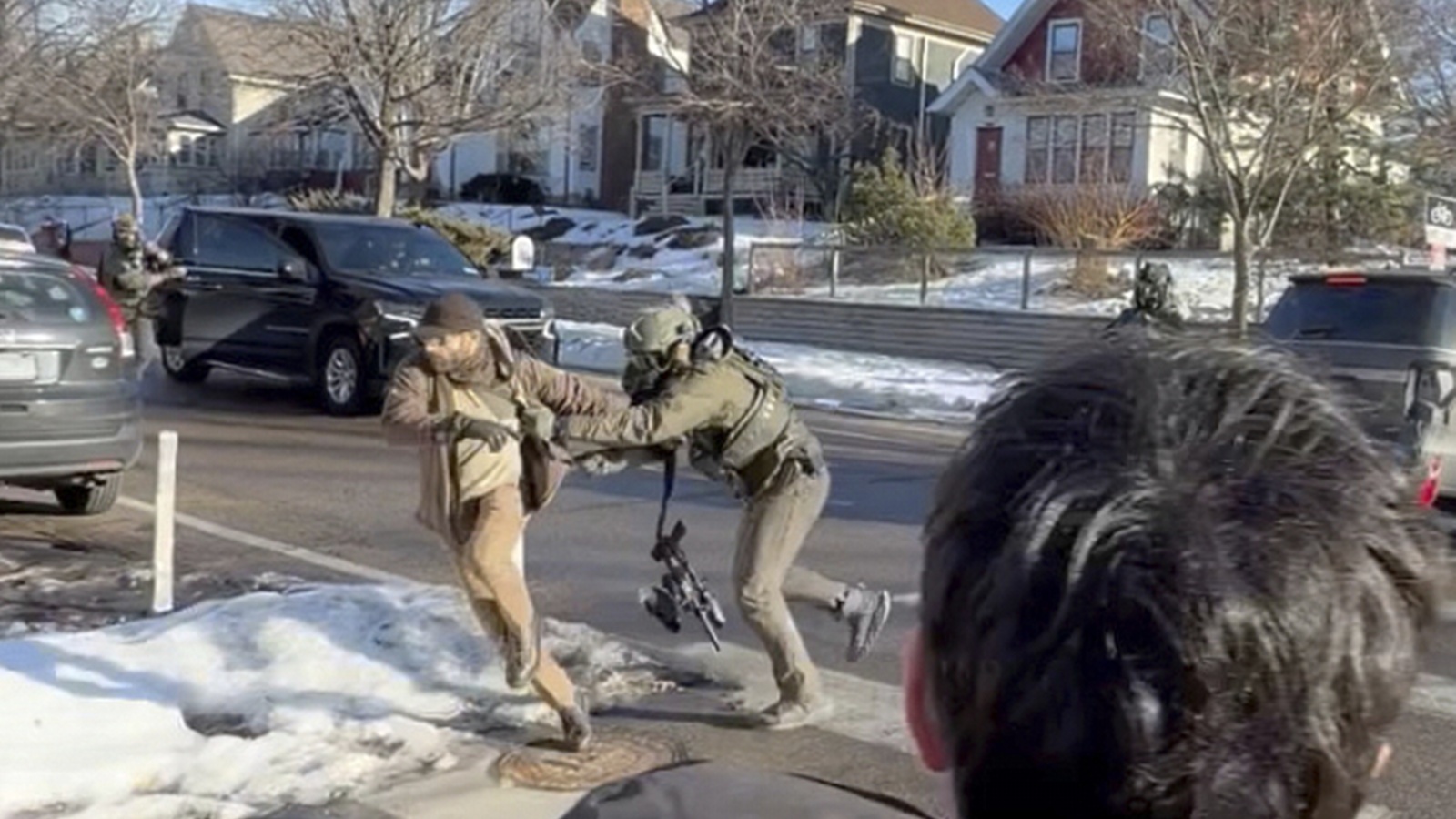 Video Footage Shows Scuffle Between Alex Pretti and Federal Officers in Minneapolis