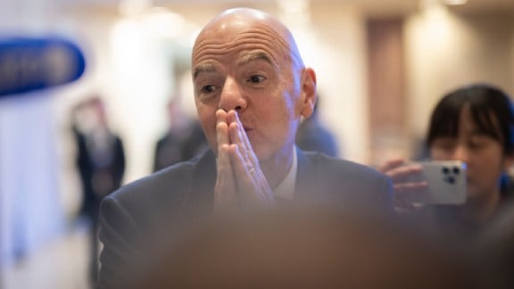 Gianni Infantino jab British fans FIFA World Cup