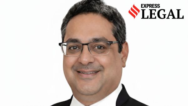 Issue a passport to the petitioner for a period of 10 years, in accordance with the Passports Act and Rules, Gujarat High Court directed. 